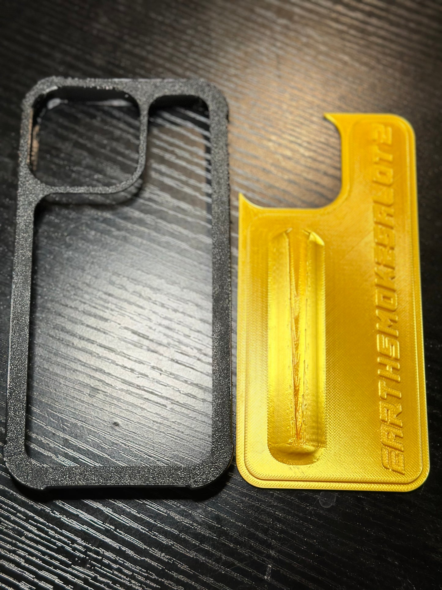 Earthsmokesalot2 yellow phone case