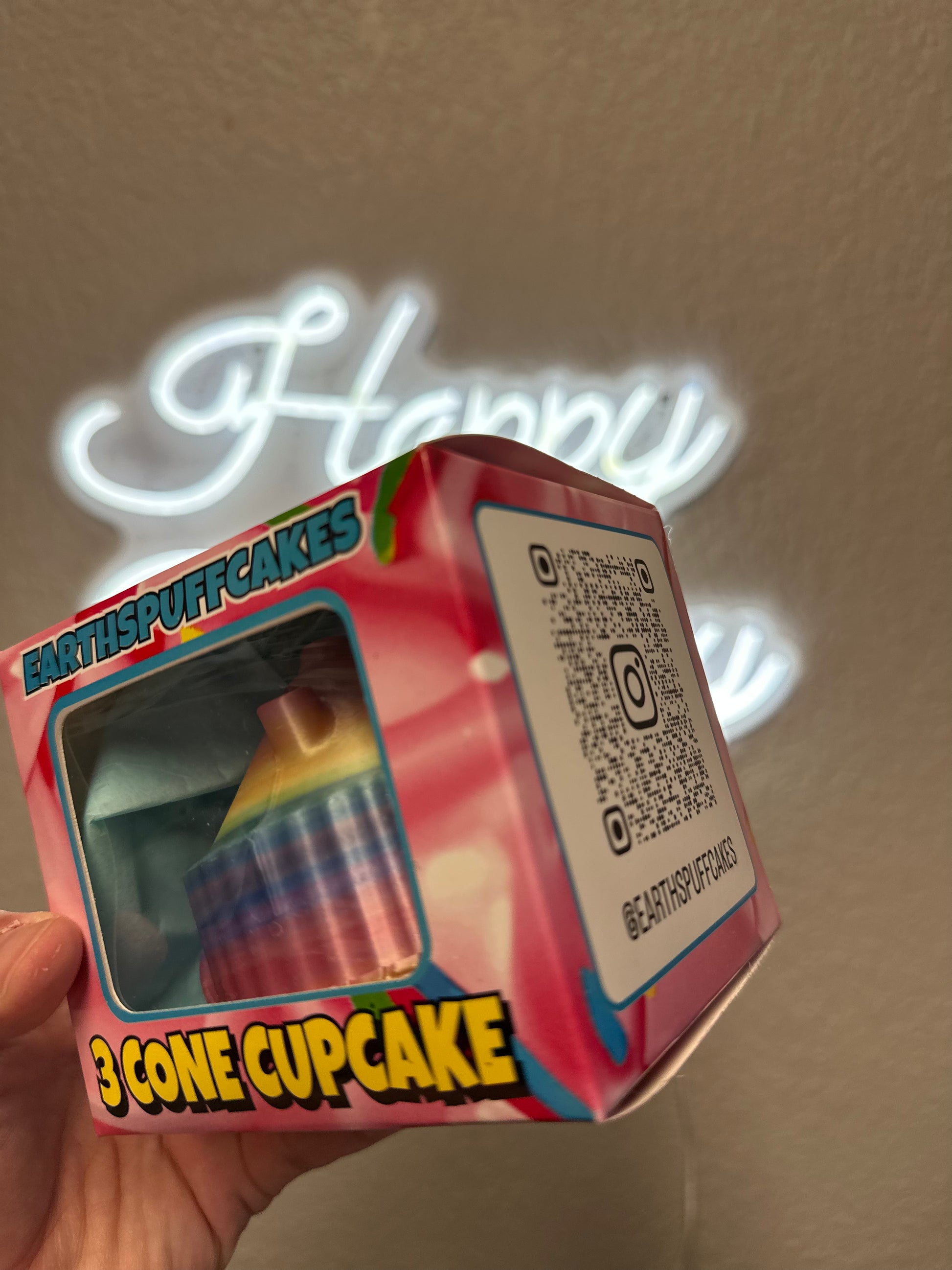 Rainbow cupcake π§