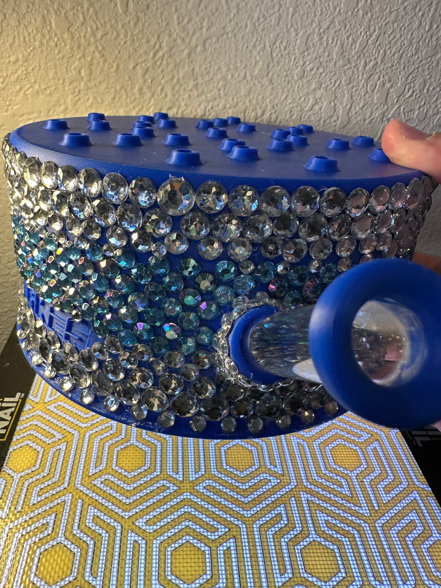 28 hole bling cake 🎂